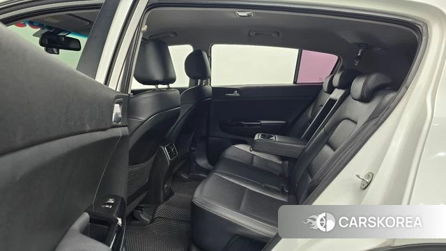 Kia Sportage 4th Generation 2018 Белый из Кореи, фото 3