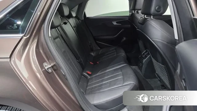 Audi A4 (B9) 2018 Песочный из Кореи, фото 3