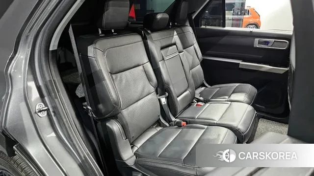 Ford Explorer 6th Generation 2023 Серый из Кореи, фото 3