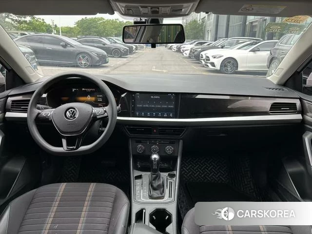Volkswagen Lavida 2021 Белый из Китая, фото 3