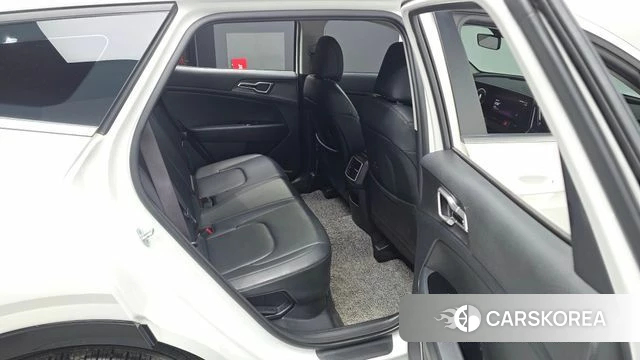 Kia Sportage 5th Generation Hybrid 2022 Белый из Кореи, фото 3