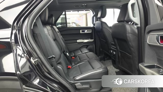 Ford Explorer 6th Generation 2021 Черный из Кореи, фото 3