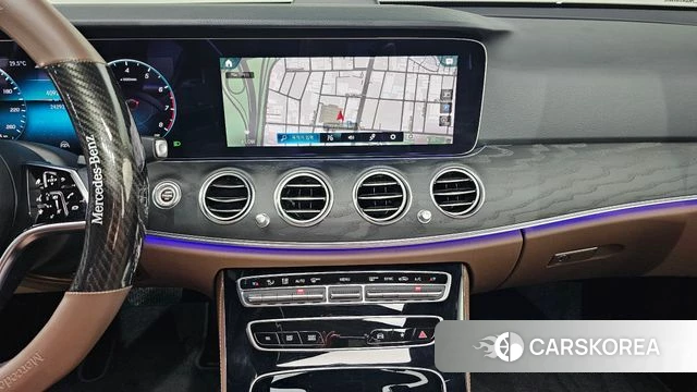 Mercedes-Benz E-Class W213 2021 Белый из Кореи, фото 3