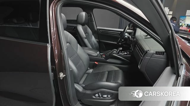 Porsche Cayenne (PO536) 2021 Коричневый из Кореи, фото 3