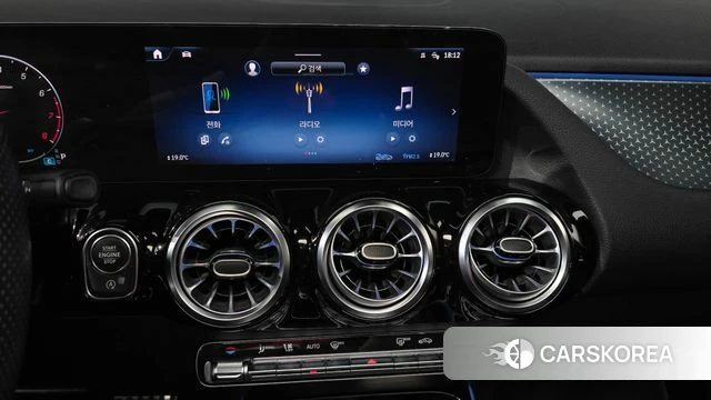 Mercedes-Benz GLA - Class H247 2024 Черный из Кореи, фото 3