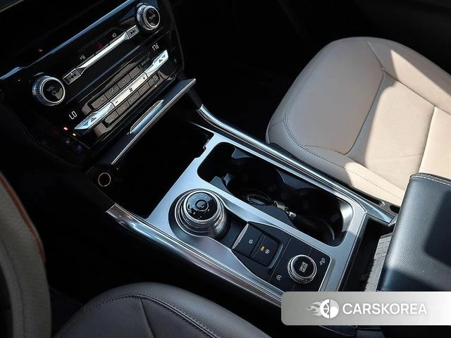 Ford Explorer 6th Generation 2021 Белый из Кореи, фото 3