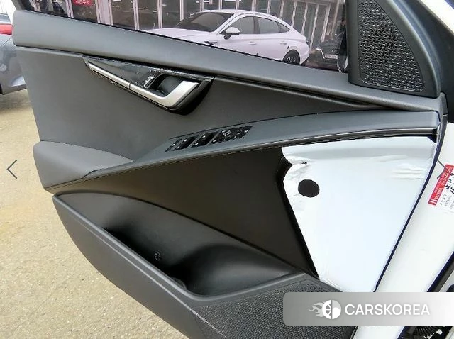 Kia Di Ol Nu Niro 2022 Белый из Кореи, фото 3