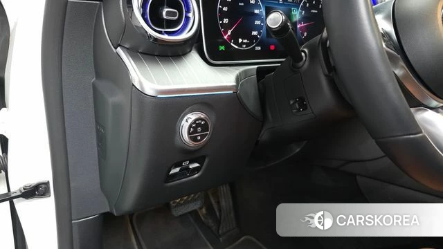 Mercedes-Benz C-Class W206 2023 Белый из Кореи, фото 3