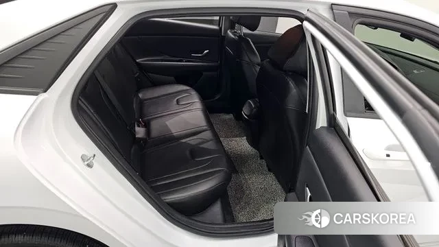 Hyundai Avante (CN7) 2023 Белый из Кореи, фото 3