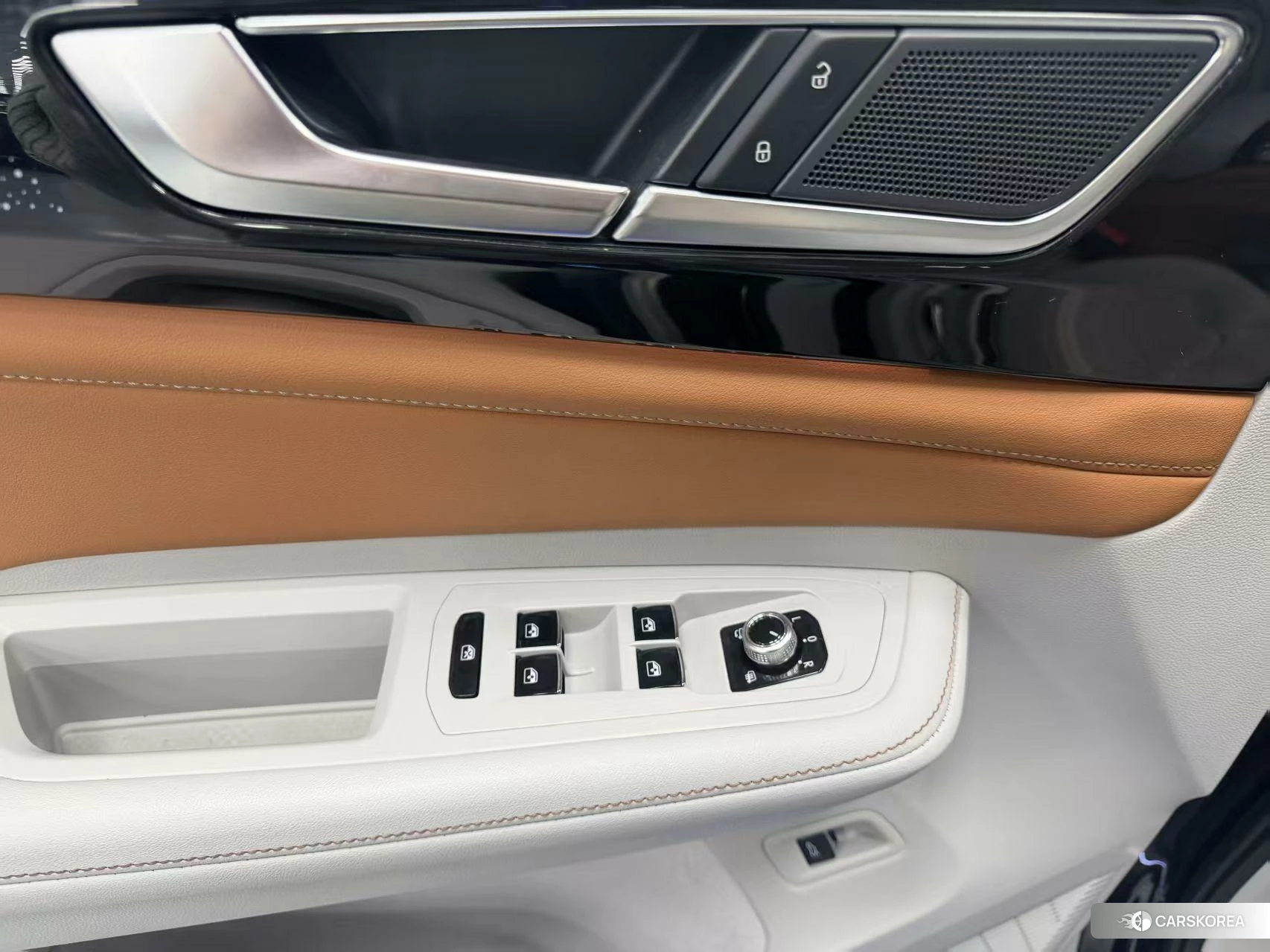 Volkswagen Tourang 2021 Черный из Китая, фото 3