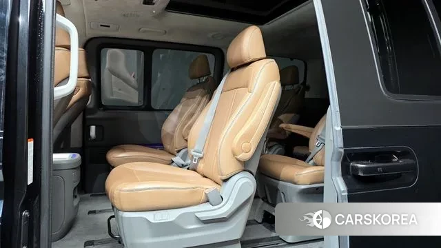 Hyundai Staria 2021 Черный из Кореи, фото 3