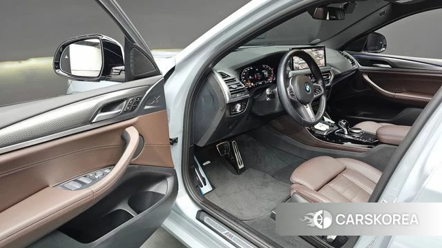 BMW X4 (G02) 2023 Серебристо-серый из Кореи, фото 3