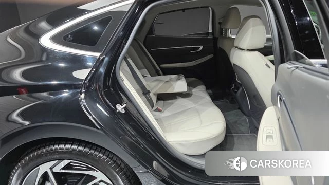 Hyundai Sonata D Edge Hybrid (DN8) 2023 Черный из Кореи, фото 3