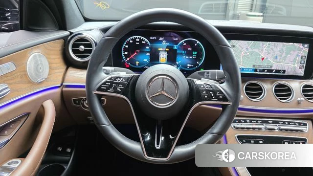 Mercedes-Benz E-Class W213 2021 Черный из Кореи, фото 3