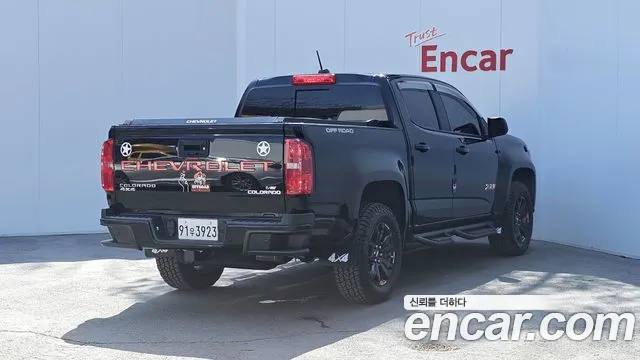 Chevrolet (GM Daewoo) Real New Colorado 2022 Черный из Кореи, фото 3