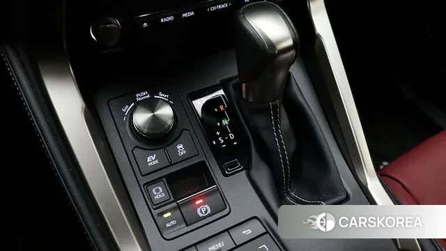 Lexus NX300h 2020 Белый из Кореи, фото 3