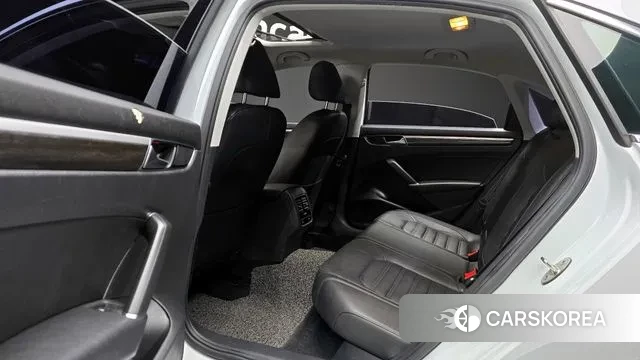 Volkswagen The New Passat 2018 Белый из Кореи, фото 3