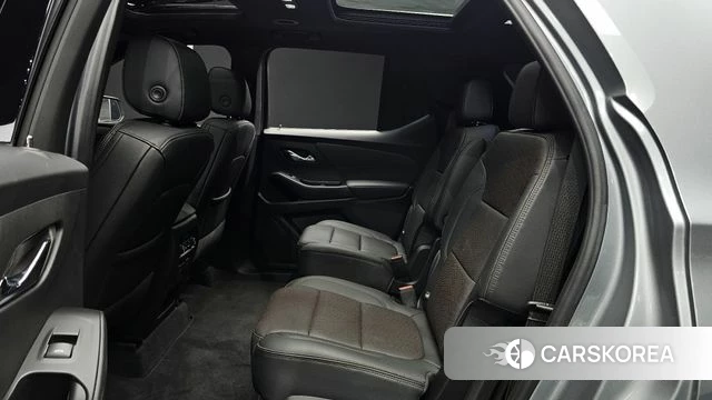 Chevrolet (GM Daewoo) Traverse 2023 Серебряный из Кореи, фото 3