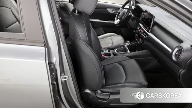 Kia The New K3 2nd generation 2021 Серый из Кореи, фото 3