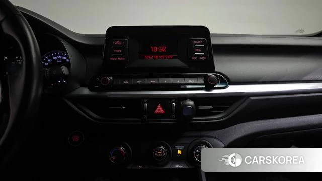 Kia The New K3 2nd generation 2021 Серый из Кореи, фото 3