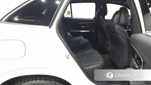 Mercedes-Benz GLC-Class X253 2025 Белый из Кореи, фото 3