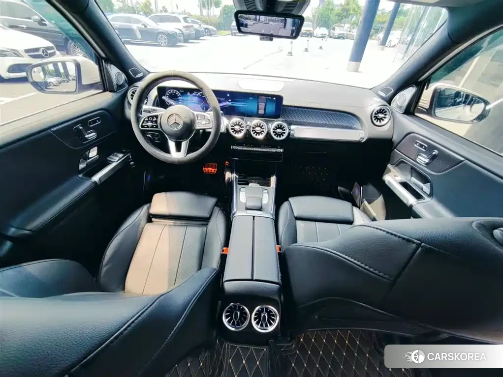 Mercedes-Benz GLB 2023 Белый из Китая, фото 3