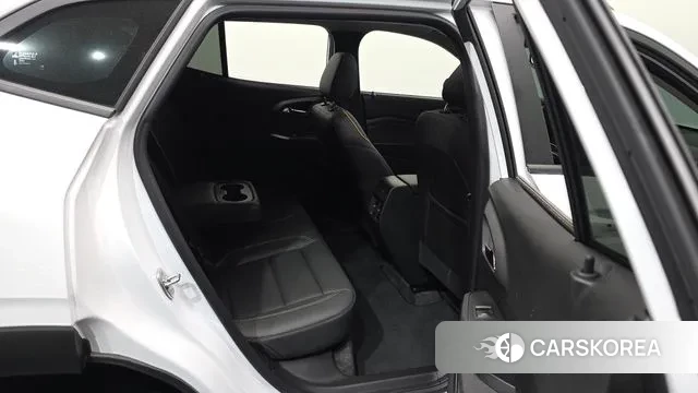 Chevrolet (GM Daewoo) Trax Crossover 2023 Белый из Кореи, фото 3