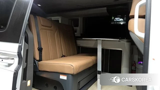 Hyundai Staria 2023 Белый из Кореи, фото 3