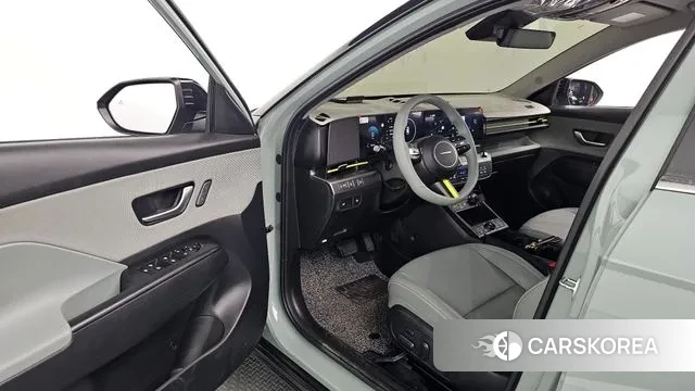 Hyundai Kona (SX2) 2024 Светло-зеленый из Кореи, фото 3