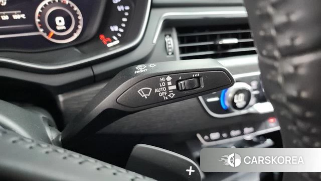 Audi A4 (B9) 2018 Коричневый из Кореи, фото 3
