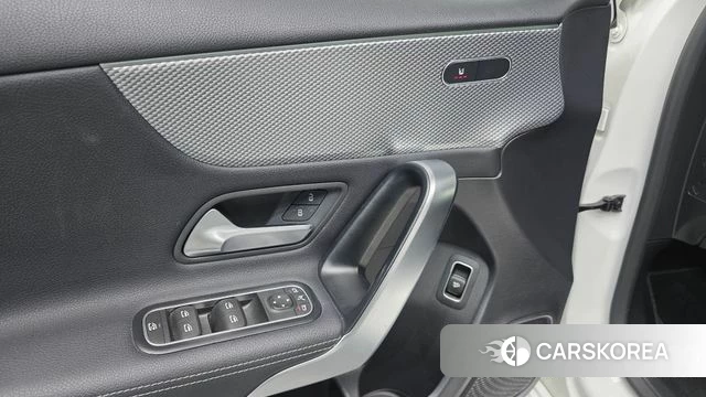 Mercedes-Benz A-Class W177 2022 Белый из Кореи, фото 3