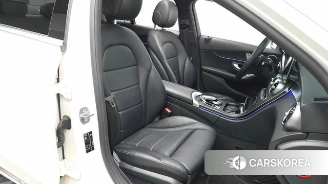 Mercedes-Benz C-Class W205 2019 Белый из Кореи, фото 3