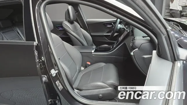 Mercedes-Benz C-Class W206 2024 Черный из Кореи, фото 3