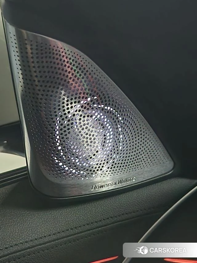 BMW 5 Series (G30) 2018 Белый из Кореи, фото 3