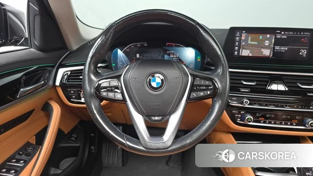 BMW 5 Series (G30) 2020 Серый из Кореи, фото 3