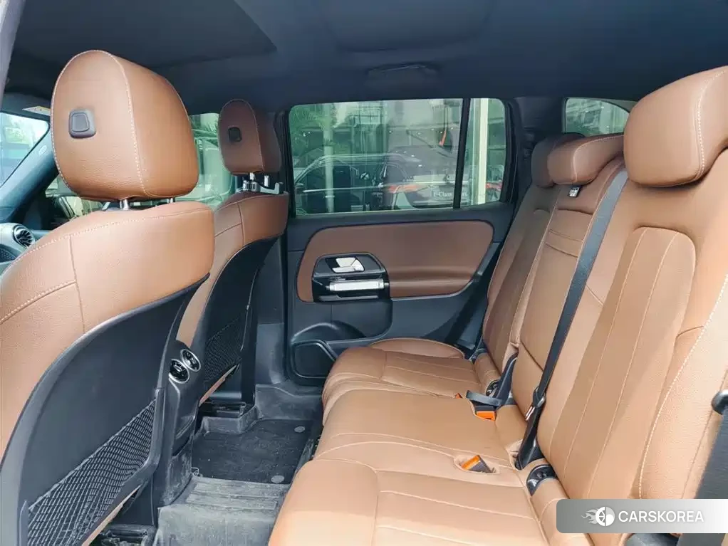 Mercedes-Benz GLB 2024 Черный из Китая, фото 3