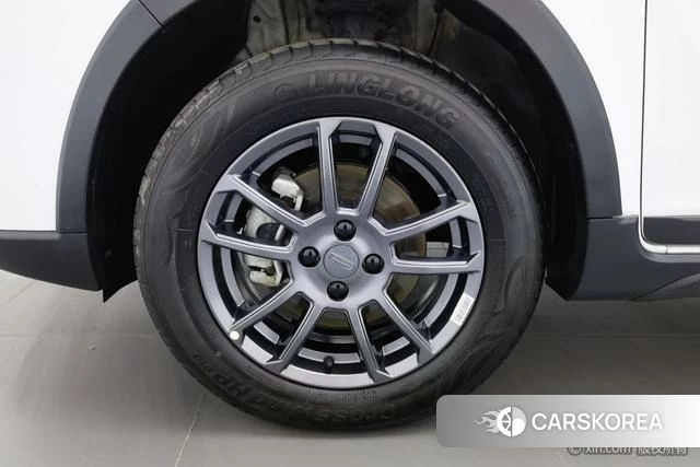 Geely Automobile Vision X3 2022 Белый из Китая, фото 3