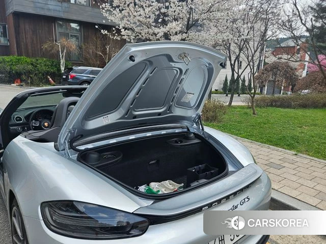 Porsche 718 Boxster 2018 Серебряный из Кореи, фото 3