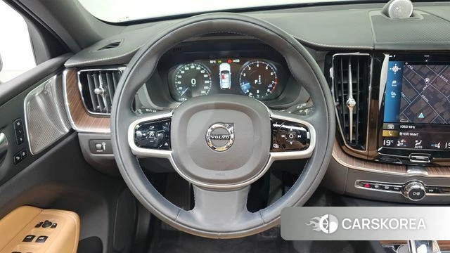 Volvo XC60 second Generation 2021 Синий из Кореи, фото 3