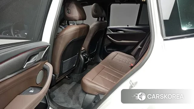 BMW X3 (G01) 2024 Белый из Кореи, фото 3