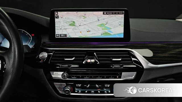BMW 5 Series (G30) 2021 Черный из Кореи, фото 3