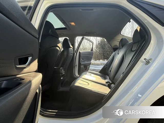 Hyundai Elantra 2022 Белый из Китая, фото 3