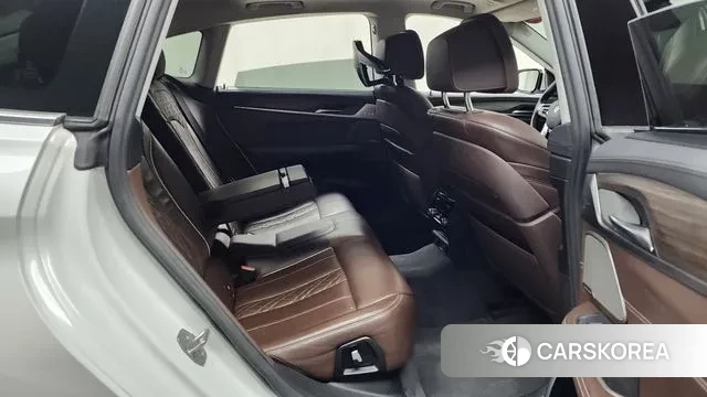 BMW 6 Series GT (G32) 2018 Белый из Кореи, фото 3