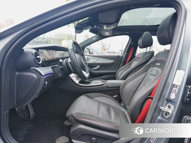 Mercedes-Benz E-class AMG 2022 Серебристо-серый из Китая, фото 3