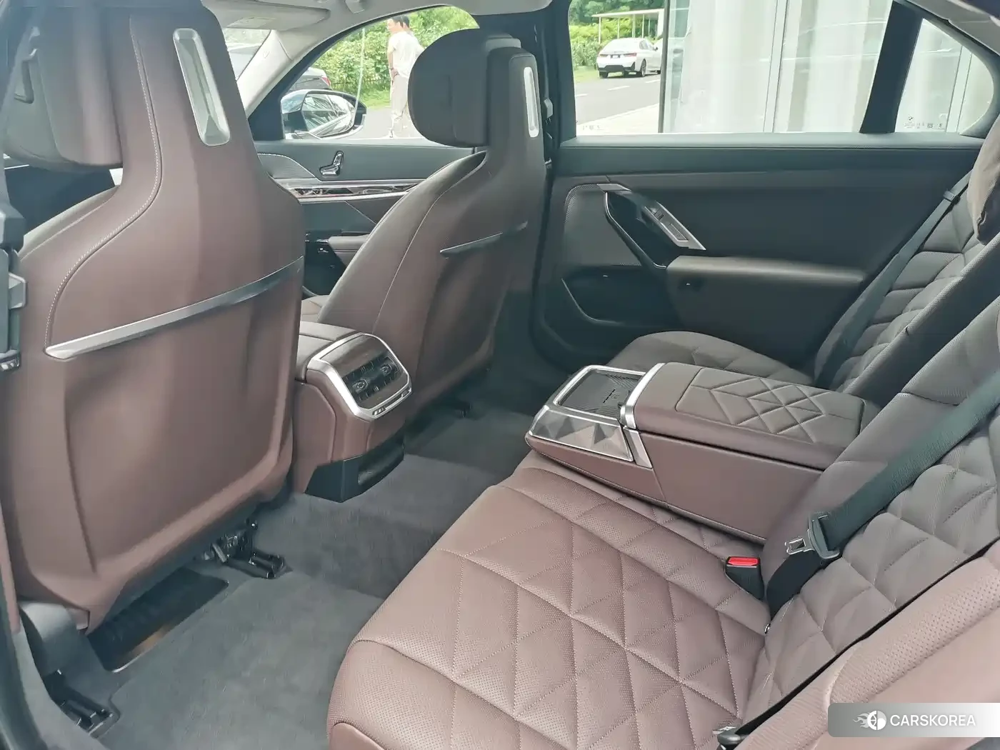 BMW i7 2025 Черный из Китая, фото 3