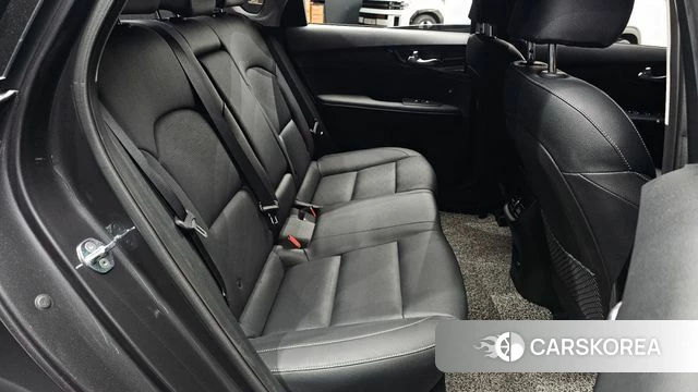 Kia The New K3 2nd generation 2022 Серый из Кореи, фото 3