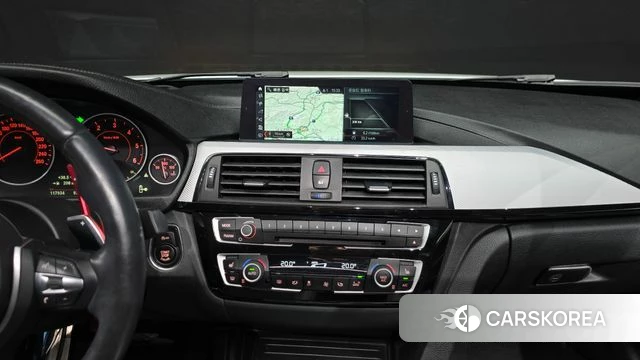 BMW 3 Series (F30) 2018 Белый из Кореи, фото 3