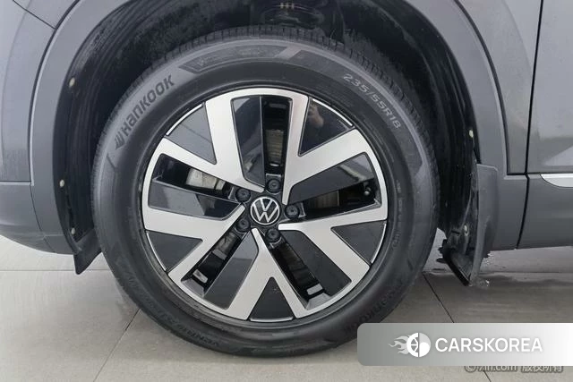 Volkswagen Tanyue 2023 Черный из Китая, фото 3