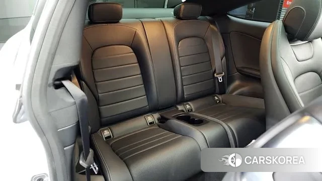 Mercedes-Benz C-Class W205 2019 Белый из Кореи, фото 3