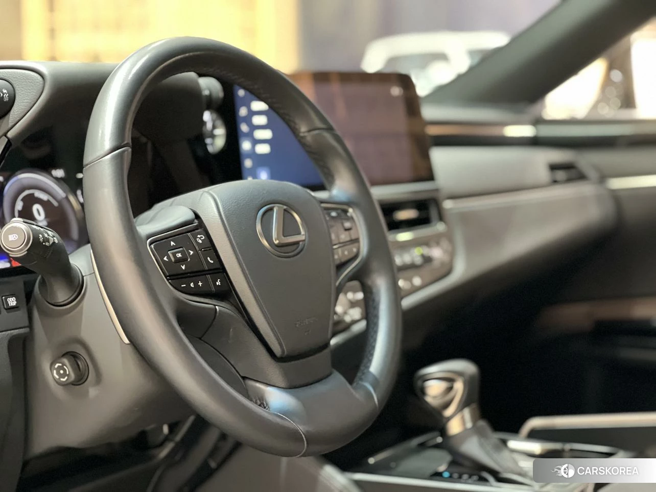 Lexus ES 2022 Серебристо-серый из Китая, фото 3